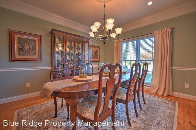 Foto del edificio - 103 Quail Heights Ct