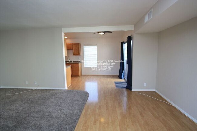 Building Photo - 1490 Cabrillo Park Dr
