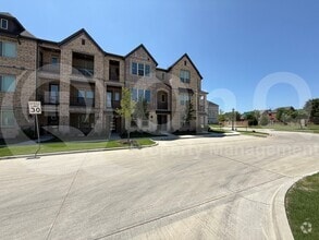 Building Photo - 4169 Pyramid Ln