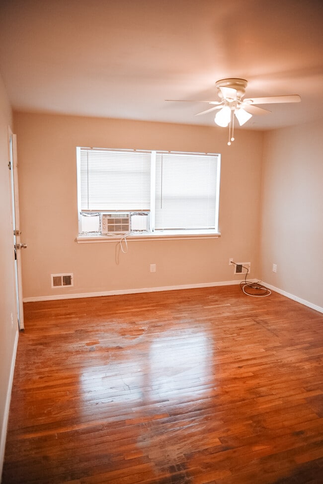 Foto del edificio - 4700 Walnut Grove Ave