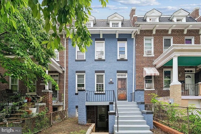 Photo - 4605-4605 Georgia Ave NW (Washington, DC) House