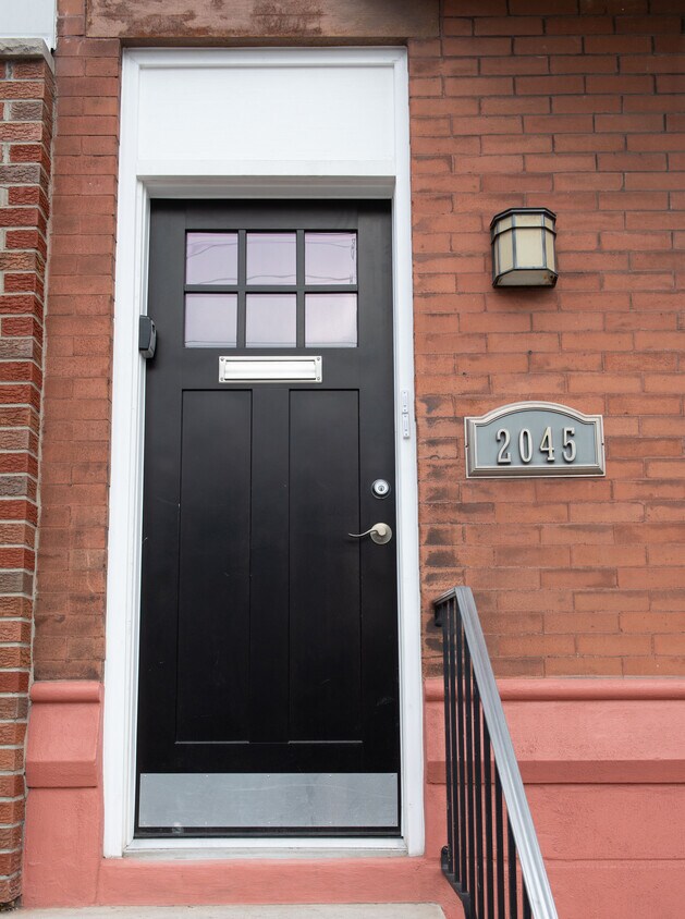 Primary Photo - 2045 Snyder Ave