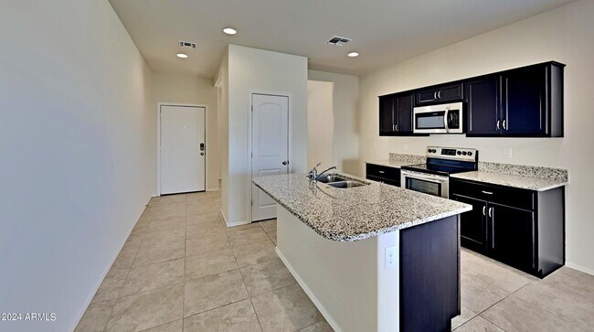 Foto del edificio - 11418 E Cliffrose Ln