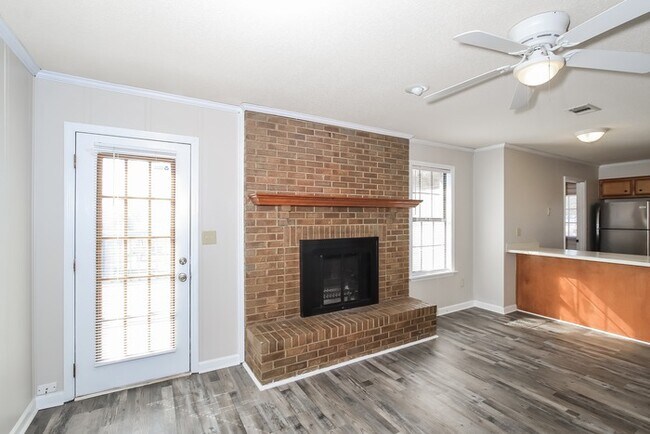 Building Photo - Cozy Three Bedroom in Hephzibah!