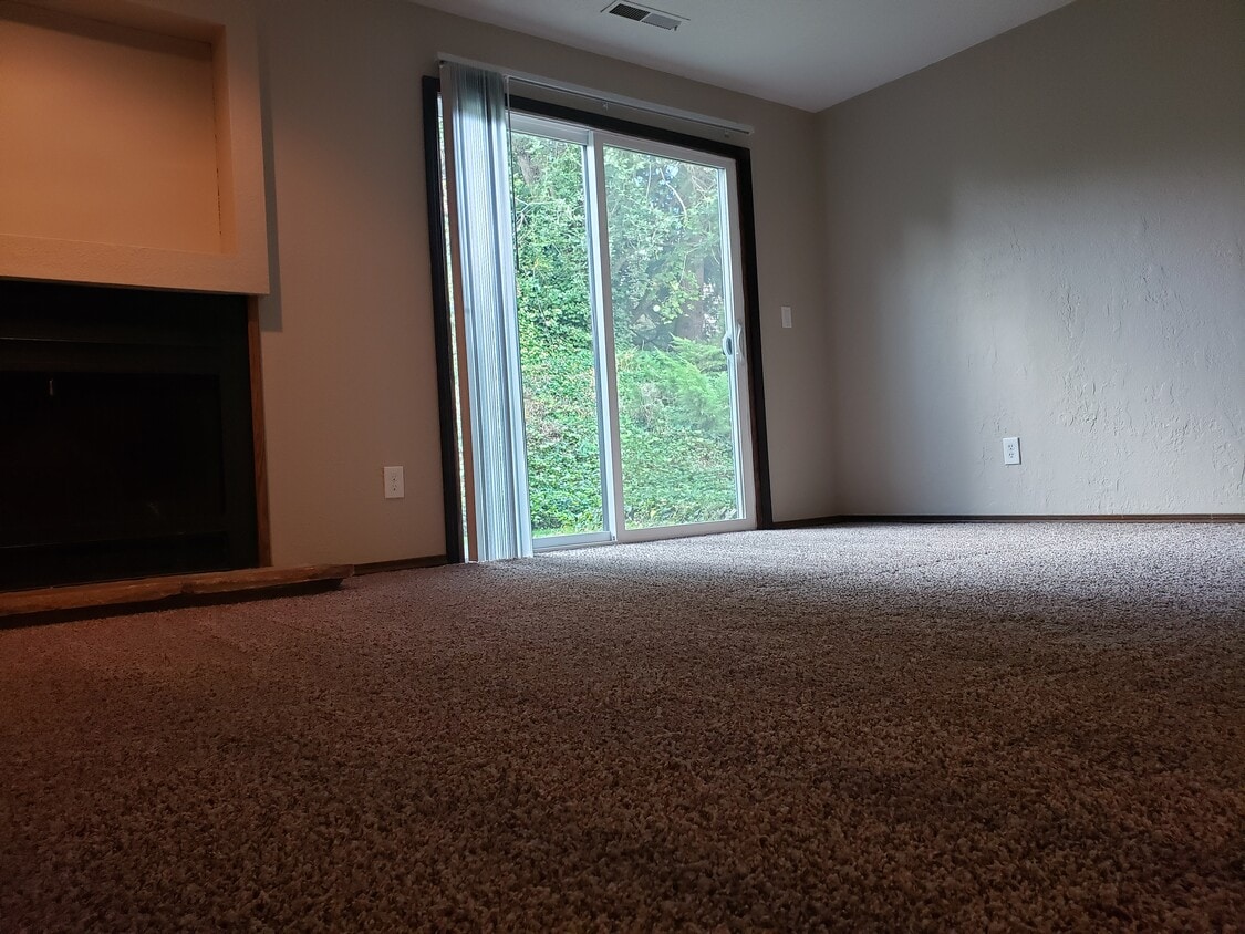 Building Photo - St James Condominiums