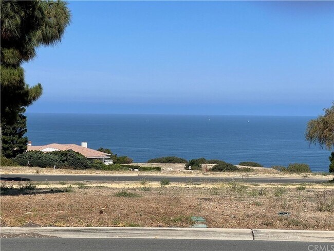 Foto del edificio - A BEAUTIFUL SINGLE- FAMILY HOUSE WITH AN A...