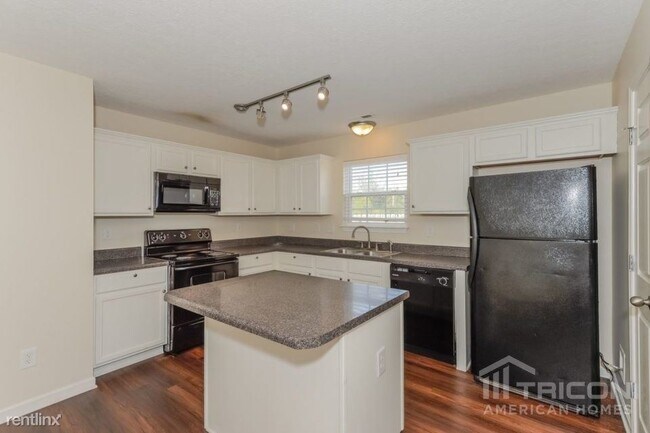 Building Photo - 4030 Deer Run Trace