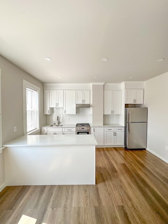 Building Photo - 1610 Bergenline Ave