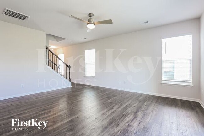 Building Photo - 610 Goldburn Wy