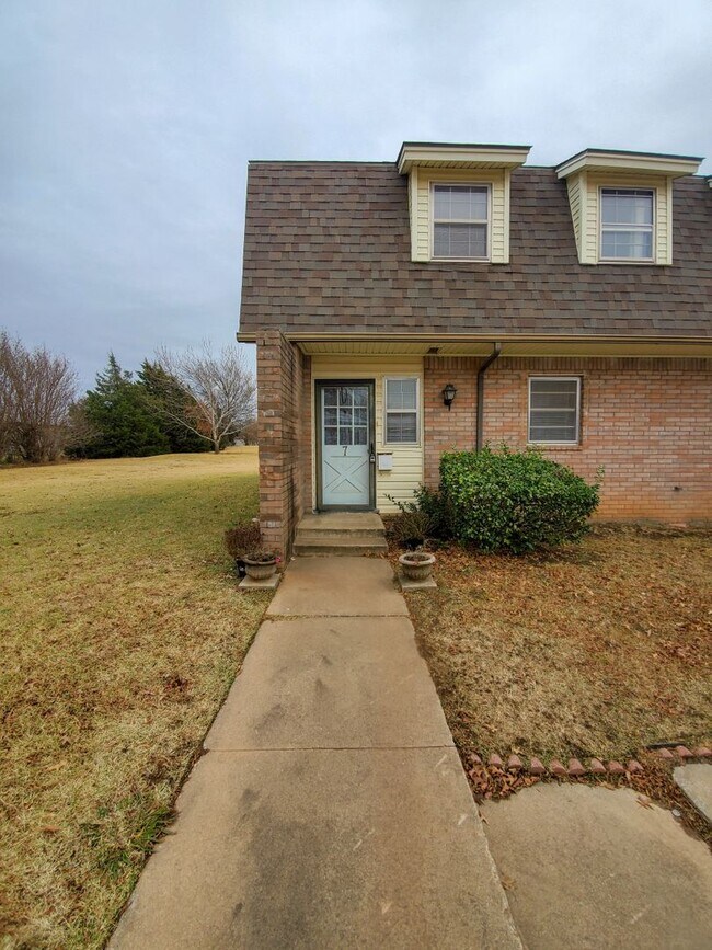 Foto del edificio - Cute 3 bedroom Townhome in Shawnee!