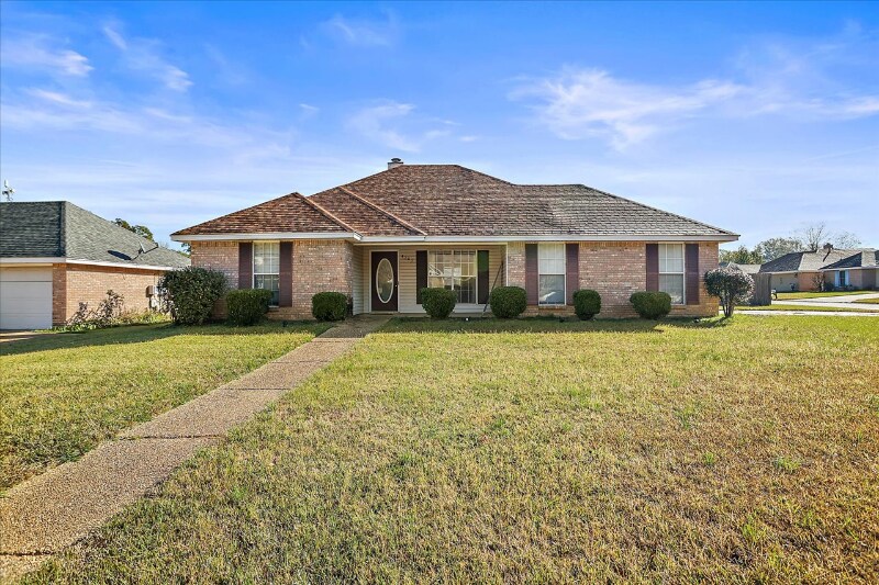 4301 Blaine Cir, Byram, MS 39272 House Rental in Byram, MS