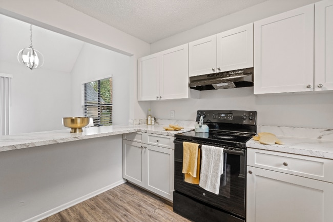 Photo - 2550 W Bird St Townhome