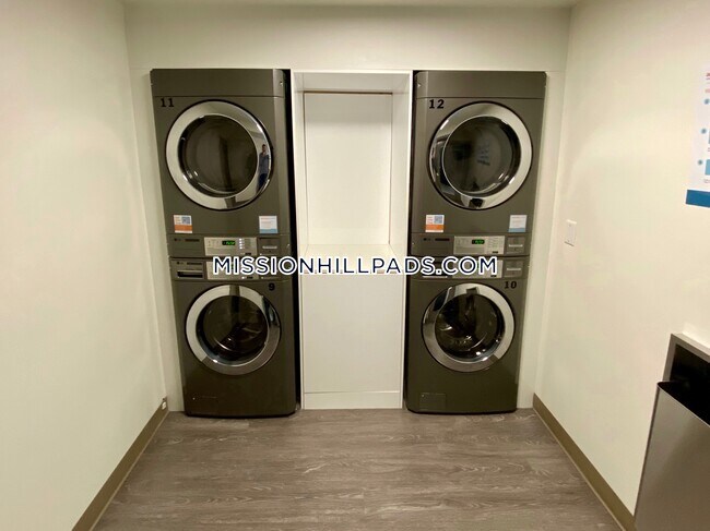 Building Photo - 5 Darling St