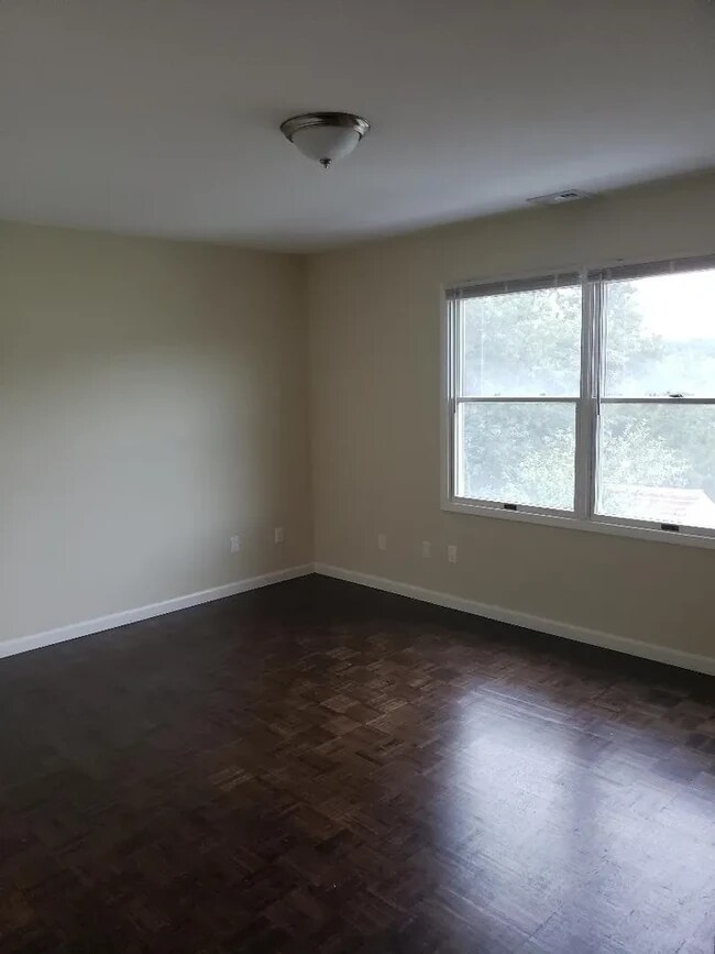 Foto del edificio - 26 Harding Ct