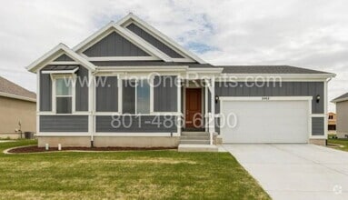 Building Photo - 2462 N Stanley Crane Dr