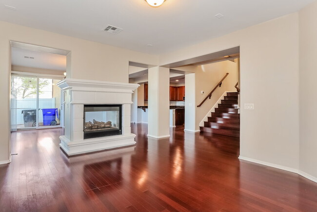 Building Photo - 820 S Adam Way