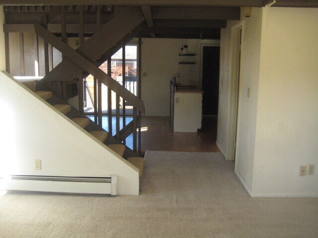 Living room, dining and kitchen - 554 Cartier Ct