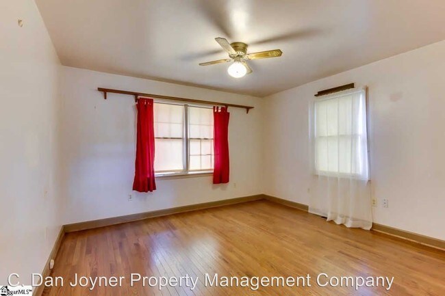Foto del edificio - 203 Wakewood Way