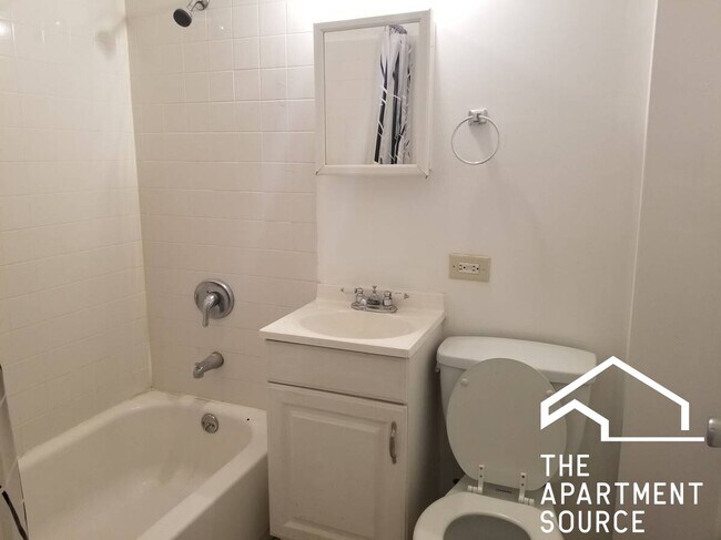 Foto del edificio - 1900 S Throop St