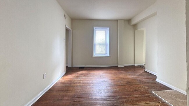 Foto del edificio - 461 E Haines St