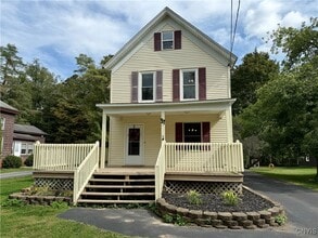 Building Photo - 37 White St