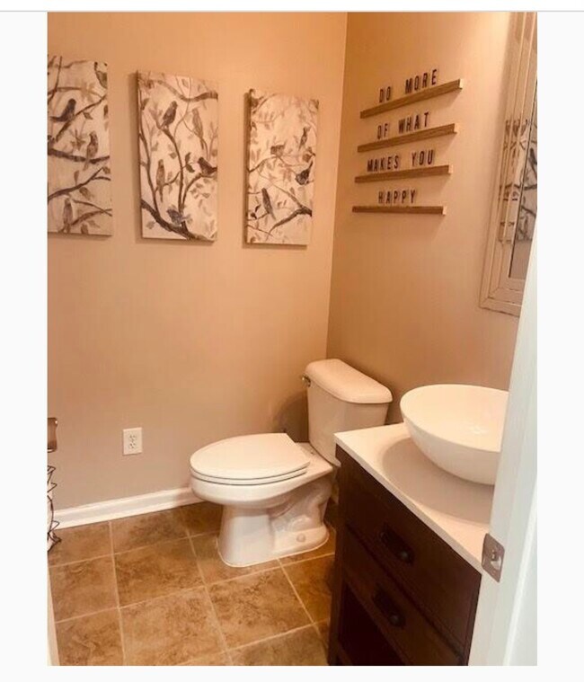 Building Photo - 141 Mill Pond Xing