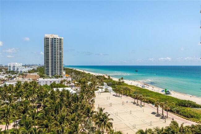 Foto del edificio - 7135 Collins Ave