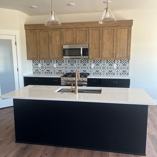 Foto del edificio - 475 River Bend Ln