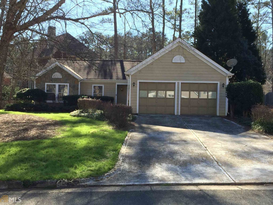 Primary Photo - 10385 Summer Creek Dr