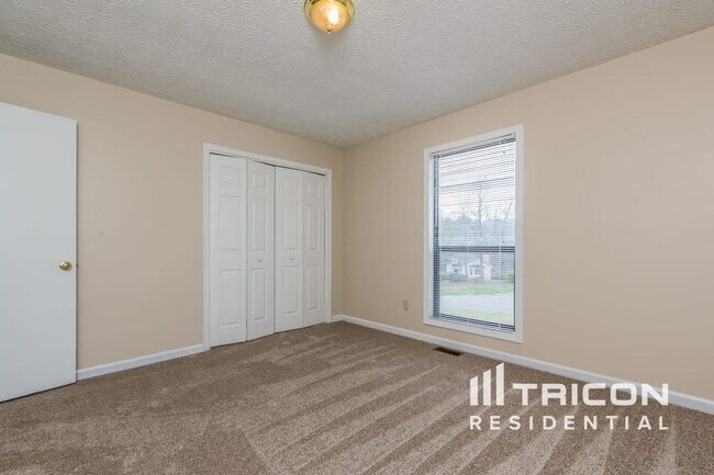 Building Photo - 2236 Blenheim Ct