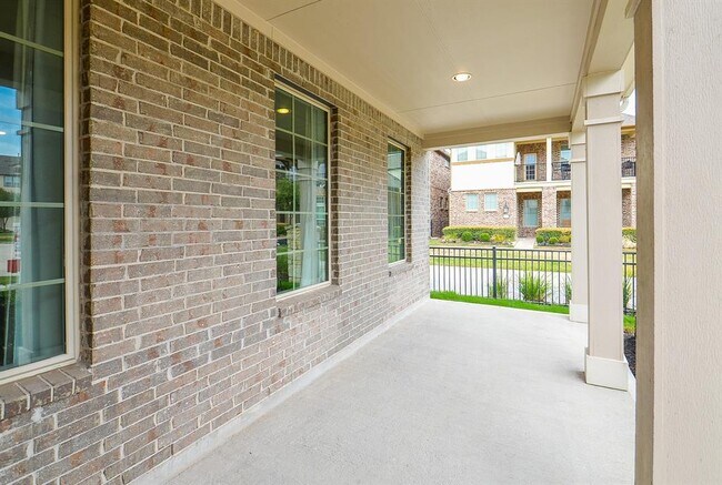 Building Photo - 9650 Rockport Hills Dr