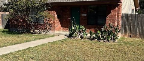 Primary Photo - 633 Vine St