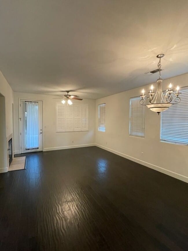 Building Photo - Lovely Home in Gated Brighton Place