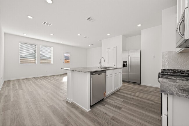 Foto del edificio - 7554 Linda Lk Ct