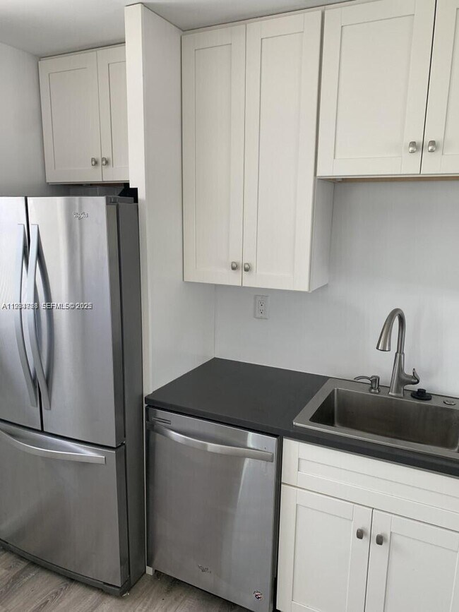 Foto del edificio - 707 Greenbriar Dr