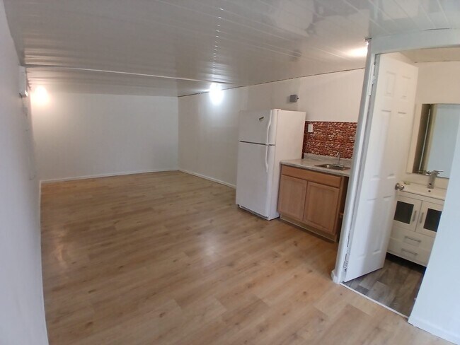 Foto del edificio - 5306 Landis Ave