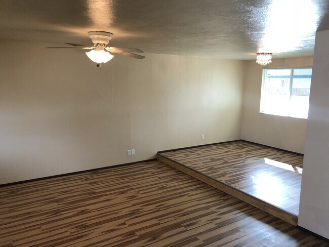 Foto del edificio - 1944-04 - Manning