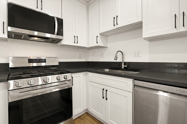 Foto del edificio - 715 Sunset Ave