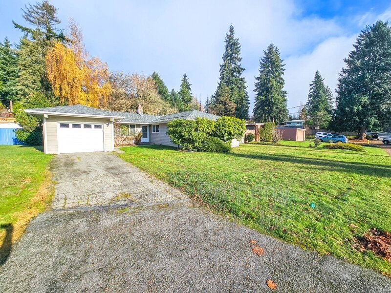 Foto principal - 16204 SE 8th St