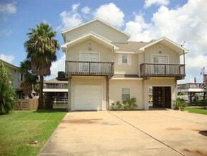 Building Photo - 1406 Lotus Dr