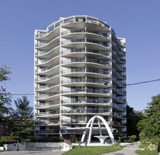 Building Photo - 44 Walmer Rd