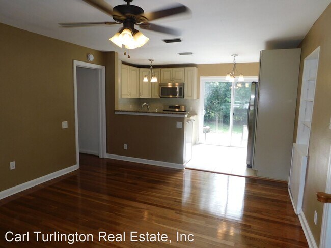 Foto del edificio - 3 br, 2 bath House - 118 NW 35th Terrace