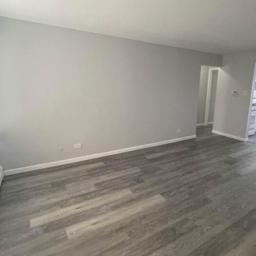 Foto del edificio - 17738 Commercial Ave
