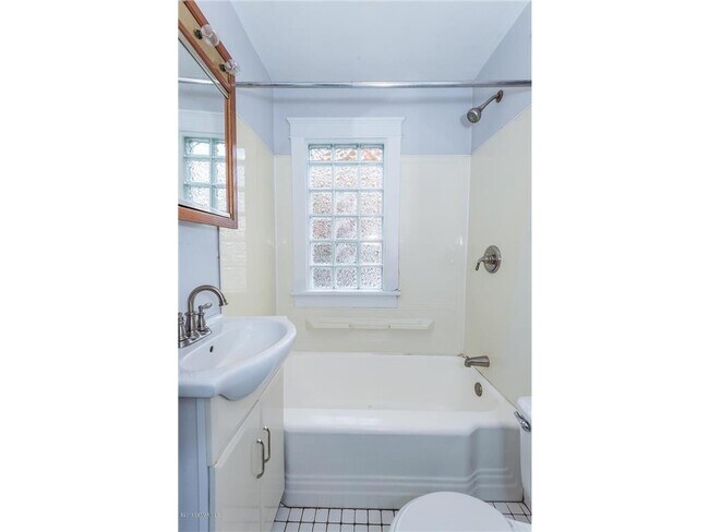 Foto del edificio - 15 10th St NW