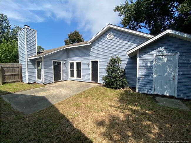 Building Photo - 545 Hickorywood Dr