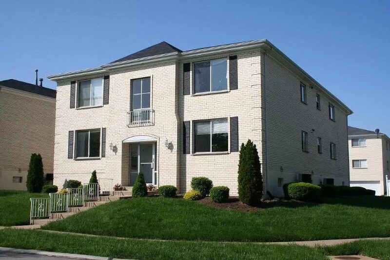 10022 Chardin Way Unit 3, Sappington, MO 63128 Room for Rent in