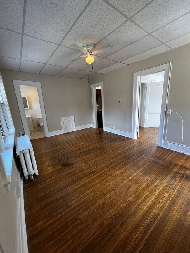 Foto del edificio - 1615-1625 East Ave Unit-305