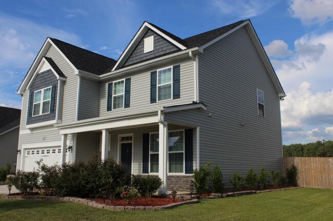 Foto del edificio - 648 Stonebriar Ave