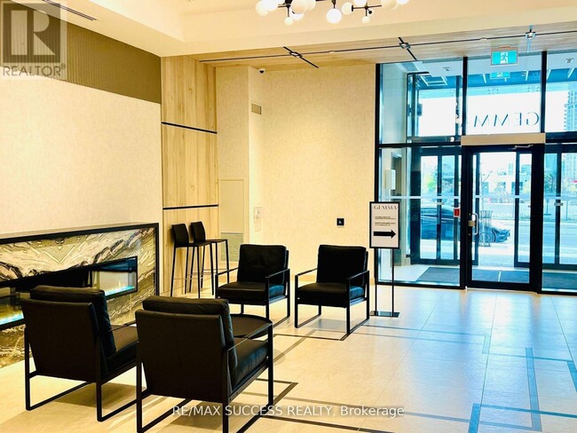 Building Photo - 15 Watergarden Dr