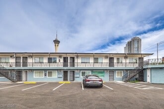 Building Photo - 324 W Cleveland Ave